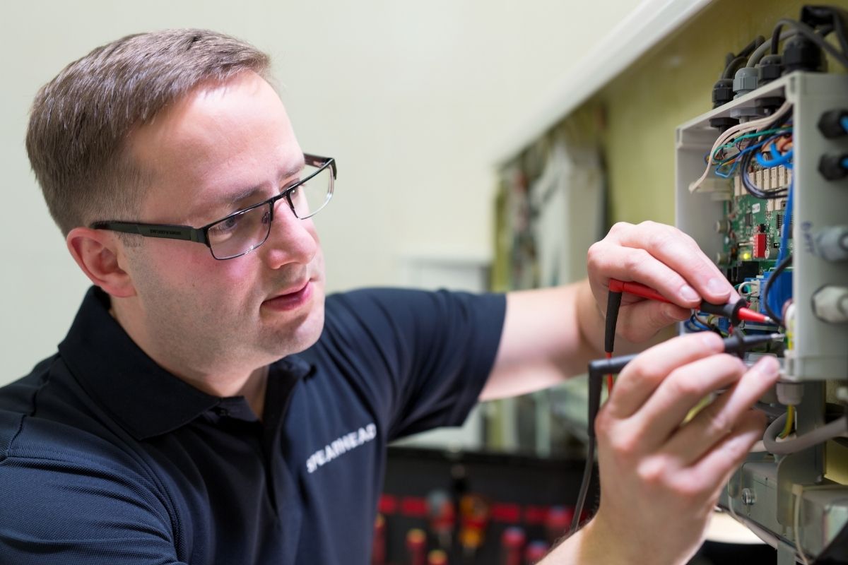 spearhead engineer servicing equipment